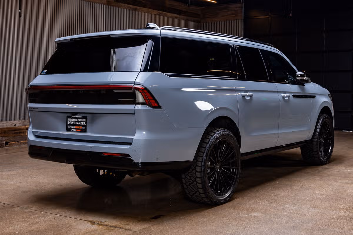 2025 Lincoln Navigator L Reserve