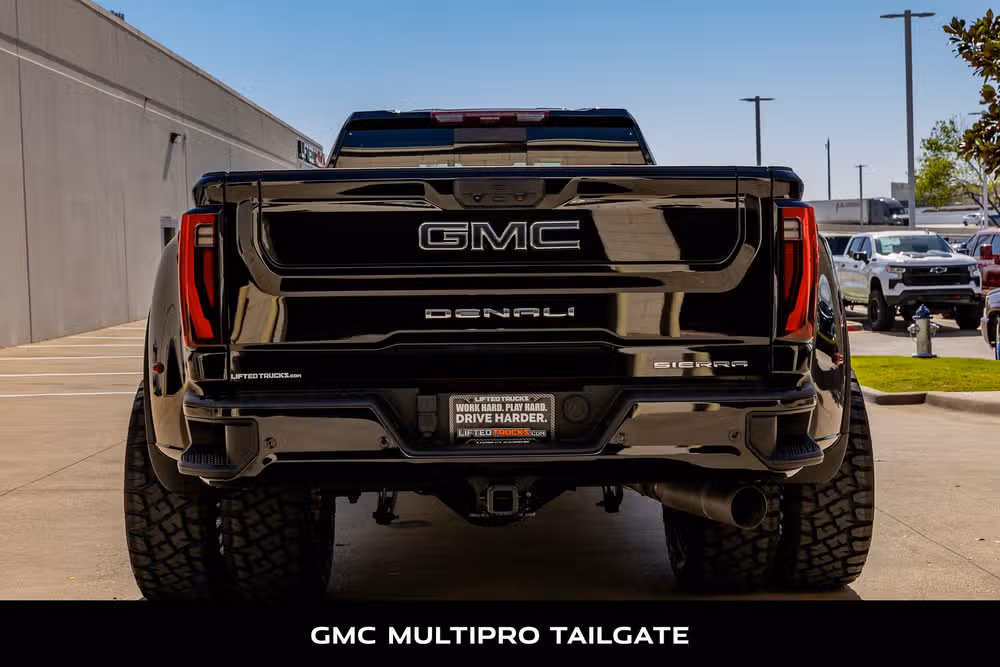 2024 GMC Sierra 3500HD Denali Ultimate Crew Cab Image 8