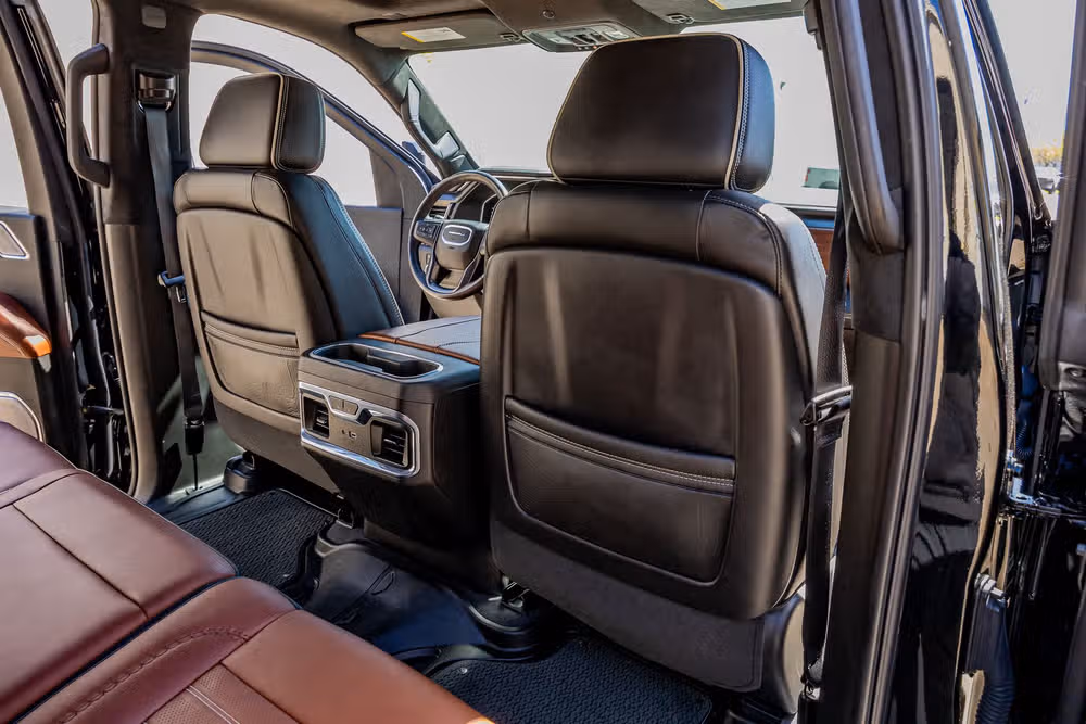 2024 GMC Sierra 3500HD Denali Ultimate Crew Cab Image 31