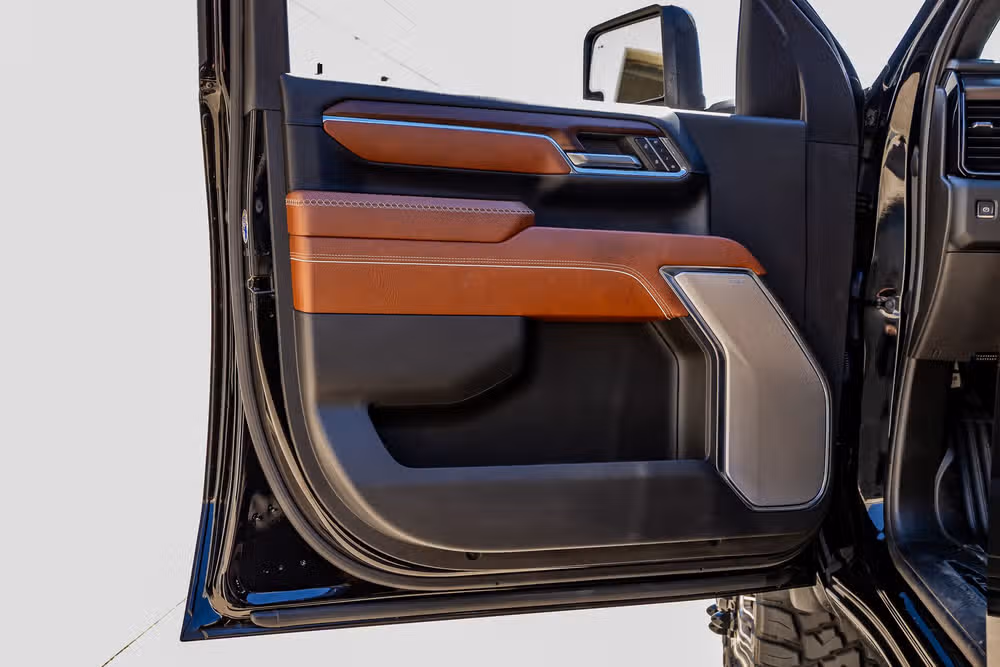 2024 GMC Sierra 3500HD Denali Ultimate Crew Cab Image 35