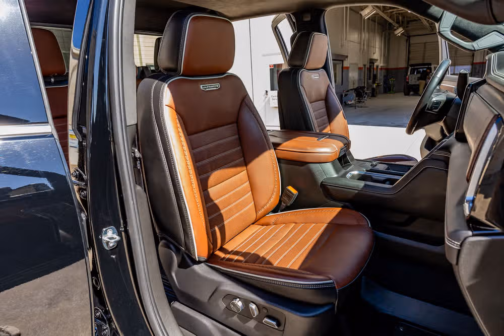 2024 GMC Sierra 3500HD Denali Ultimate Crew Cab Image 30