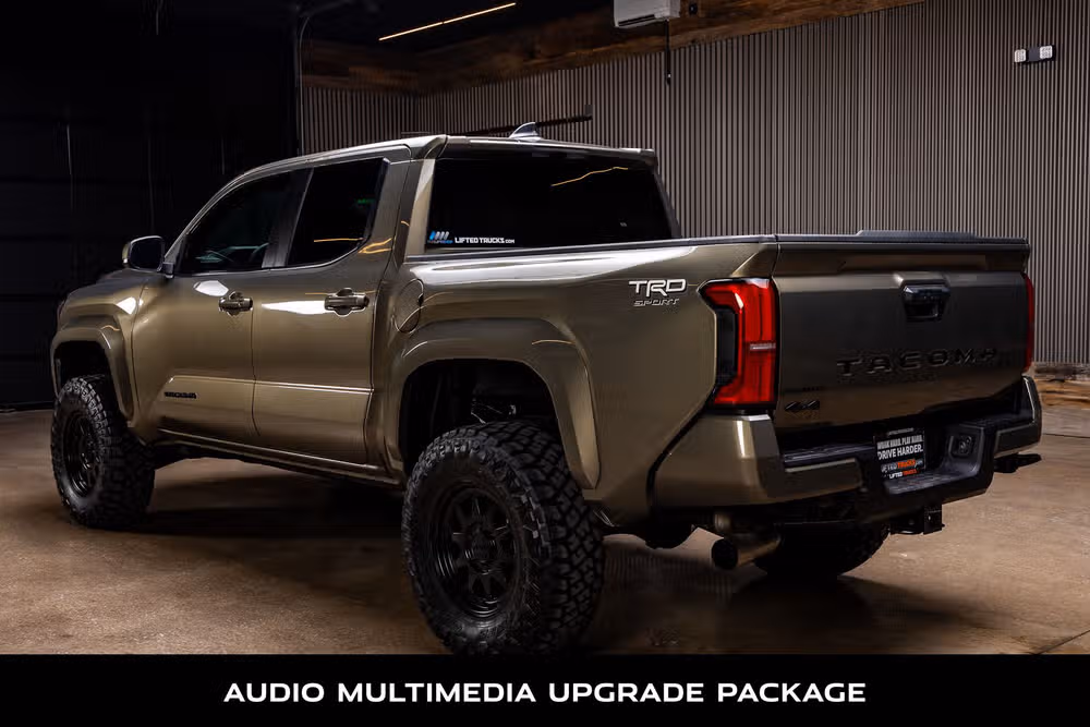 2025 Toyota Tacoma TRD Sport Double Cab Image 7