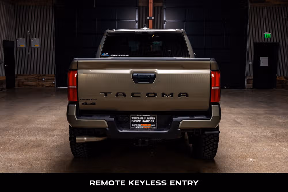 2025 Toyota Tacoma TRD Sport Double Cab Image 8