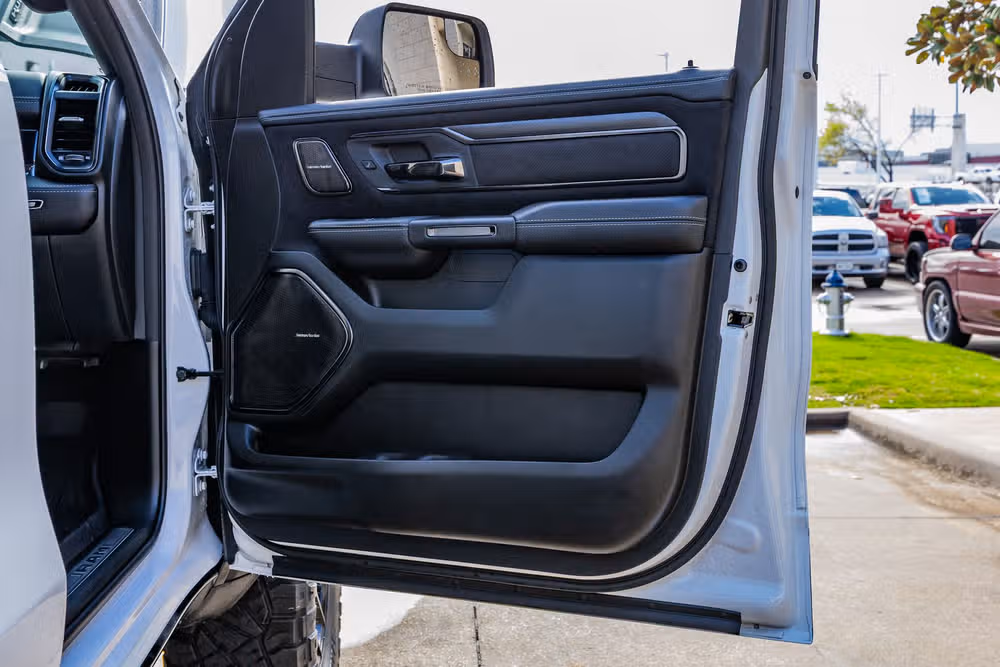 2025 Ram 1500 RHO Crew Cab Image 35