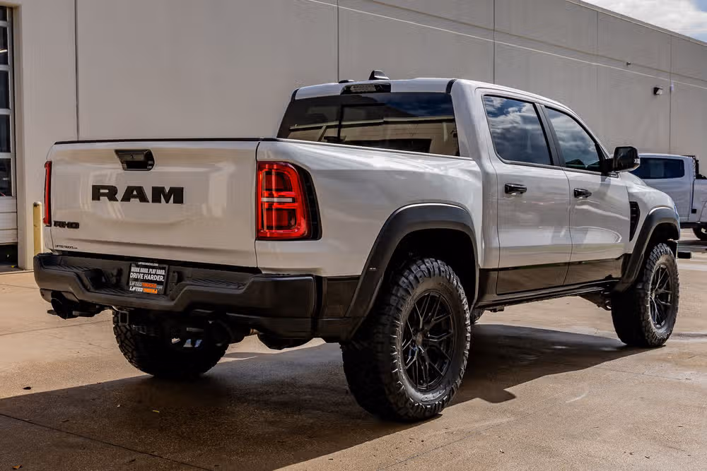 2025 Ram 1500 RHO Crew Cab Image 10