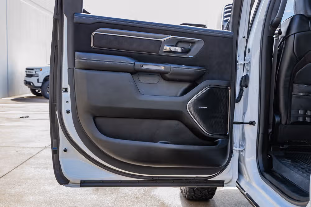 2025 Ram 1500 RHO Crew Cab Image 36