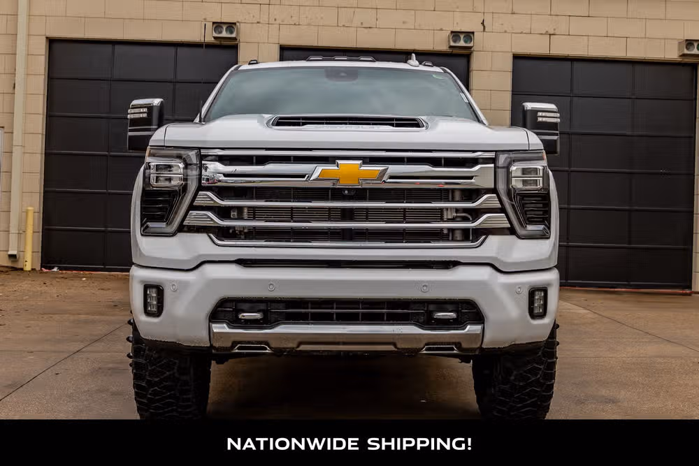 2024 Chevrolet Silverado 3500HD High Country Crew Cab Image 4