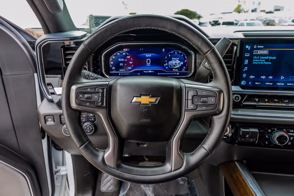 2024 Chevrolet Silverado 3500HD High Country Crew Cab Image 19