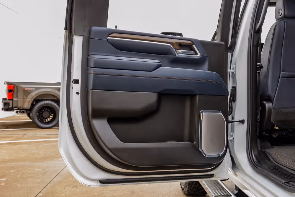 2024 Chevrolet Silverado 3500HD High Country Crew Cab Image 36