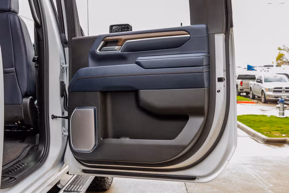 2024 Chevrolet Silverado 3500HD High Country Crew Cab Image 37