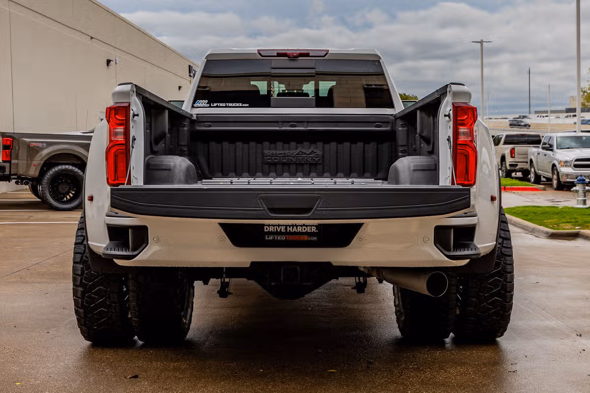 2024 Chevrolet Silverado 3500HD High Country Crew Cab