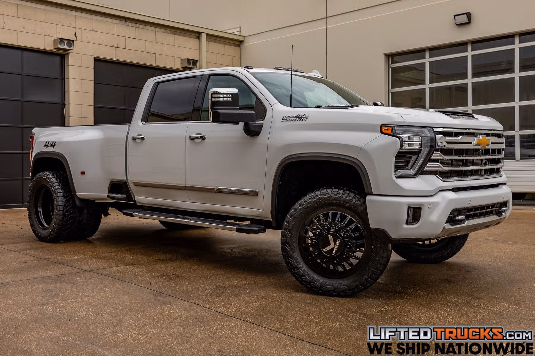 2024 Chevrolet Silverado 3500HD High Country Crew Cab Image 1