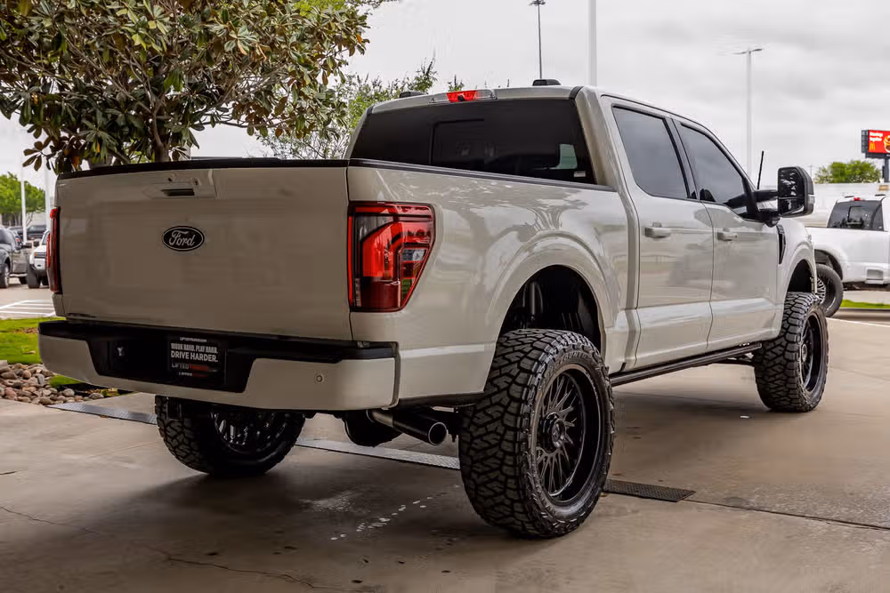 2024 Ford F-150 Platinum SuperCrew Image 10