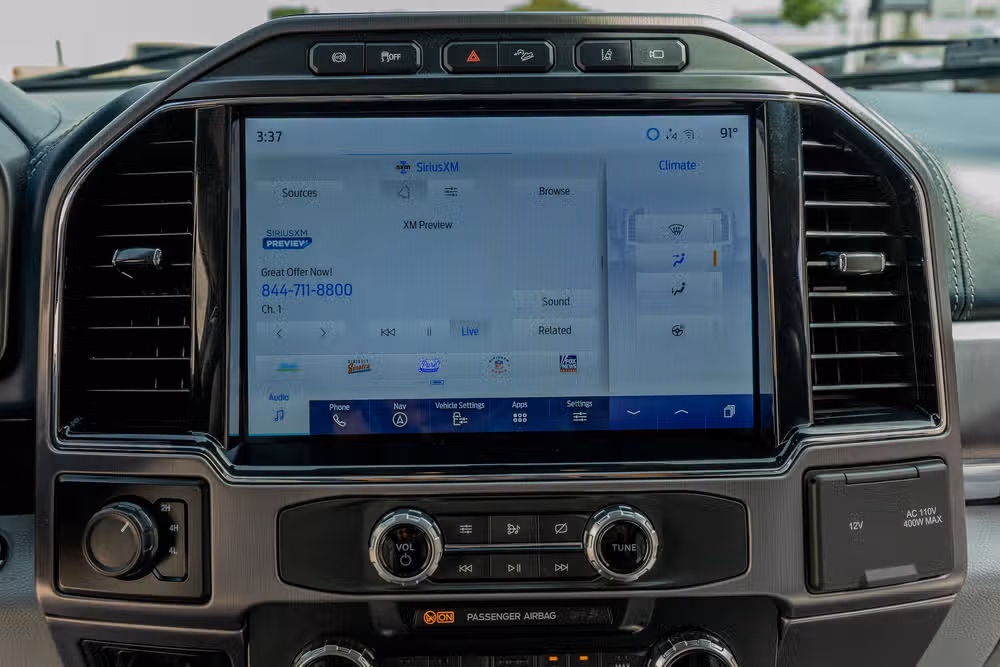2022 Ford F-450 Super Duty Limited Crew Cab Image 25