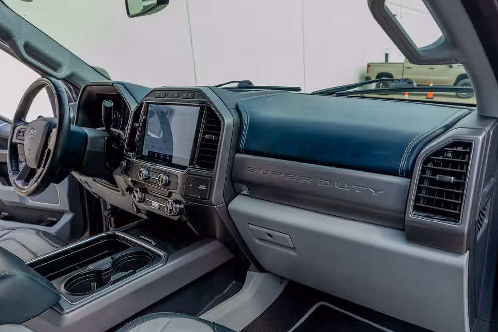 2022 Ford F-450 Super Duty Limited Crew Cab Image 18