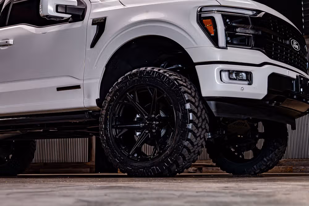 2024 Ford F-150 Platinum SuperCrew Image 16