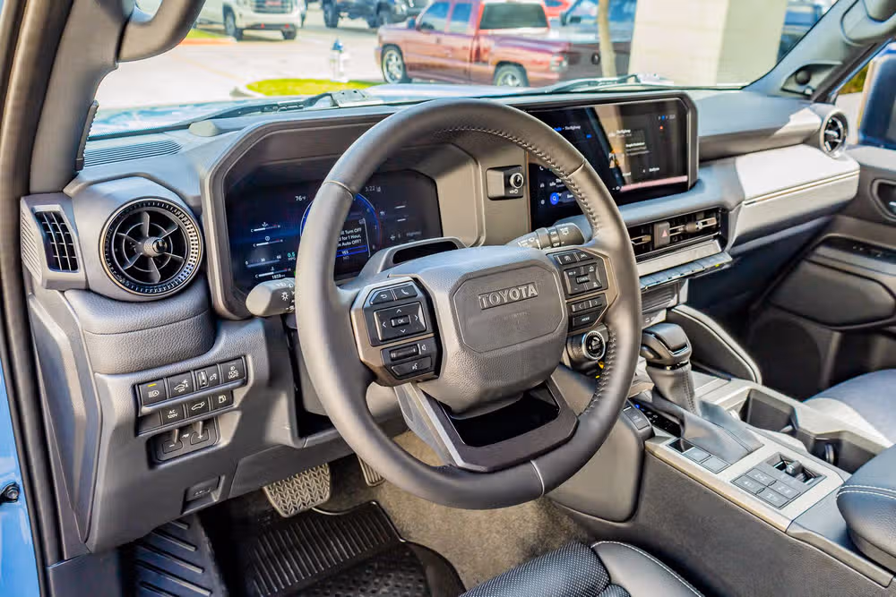 2026 Toyota Land Cruiser Base Image 16