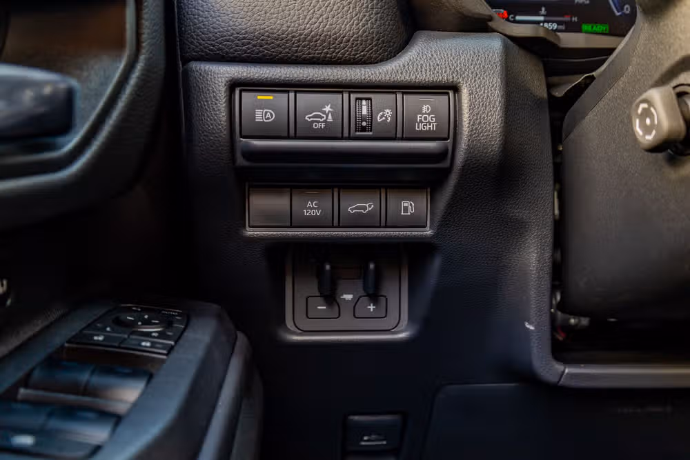 2026 Toyota Land Cruiser Base Image 21