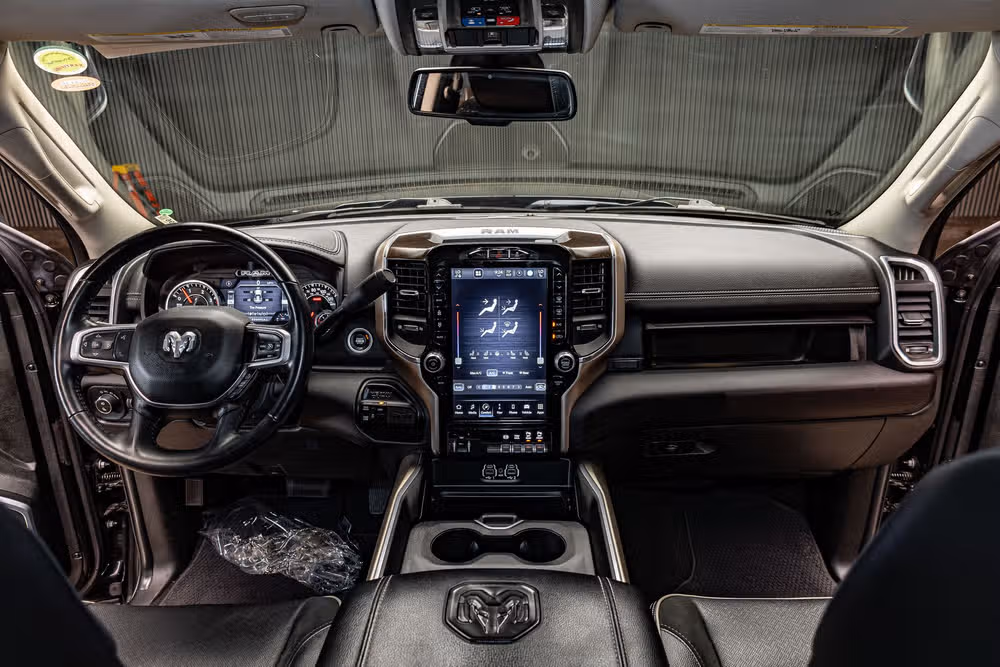2023 Ram 2500 Laramie Crew Cab Image 15