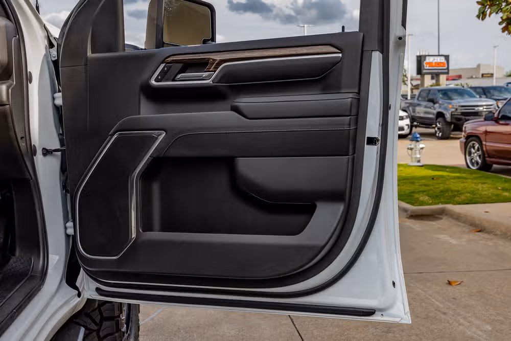 2024 GMC Sierra 3500HD SLE Crew Cab Image 37