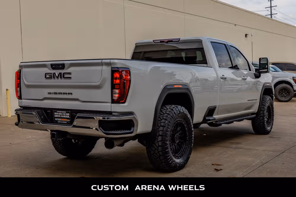 2024 GMC Sierra 3500HD SLE Crew Cab Image 10