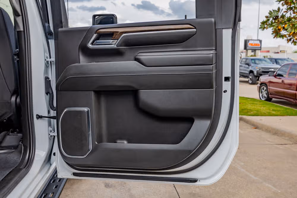 2024 GMC Sierra 3500HD SLE Crew Cab Image 39