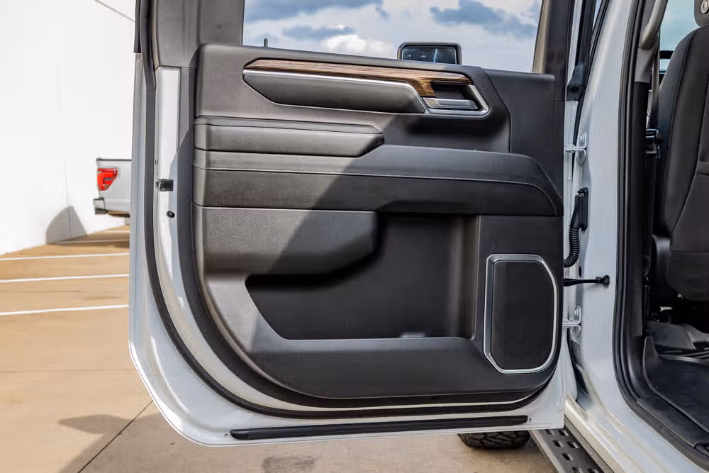 2024 GMC Sierra 3500HD SLE Crew Cab Image 38