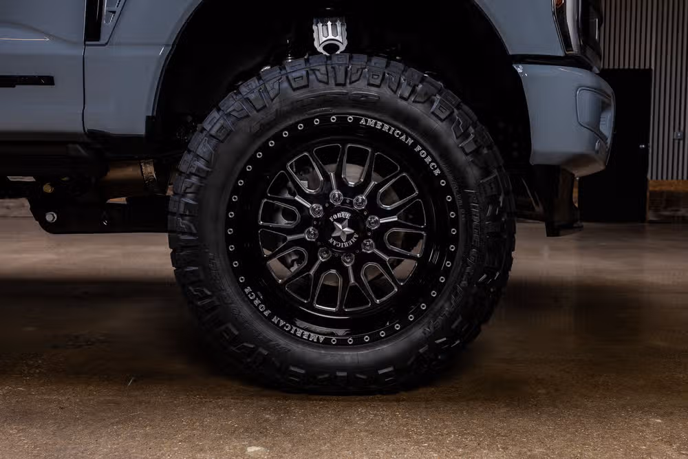 2026 Ford F-250 Super Duty Platinum Crew Cab Image 12