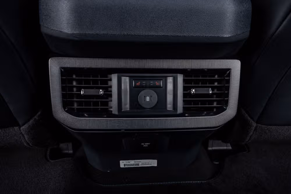 2026 Ford F-250 Super Duty Platinum Crew Cab Image 33