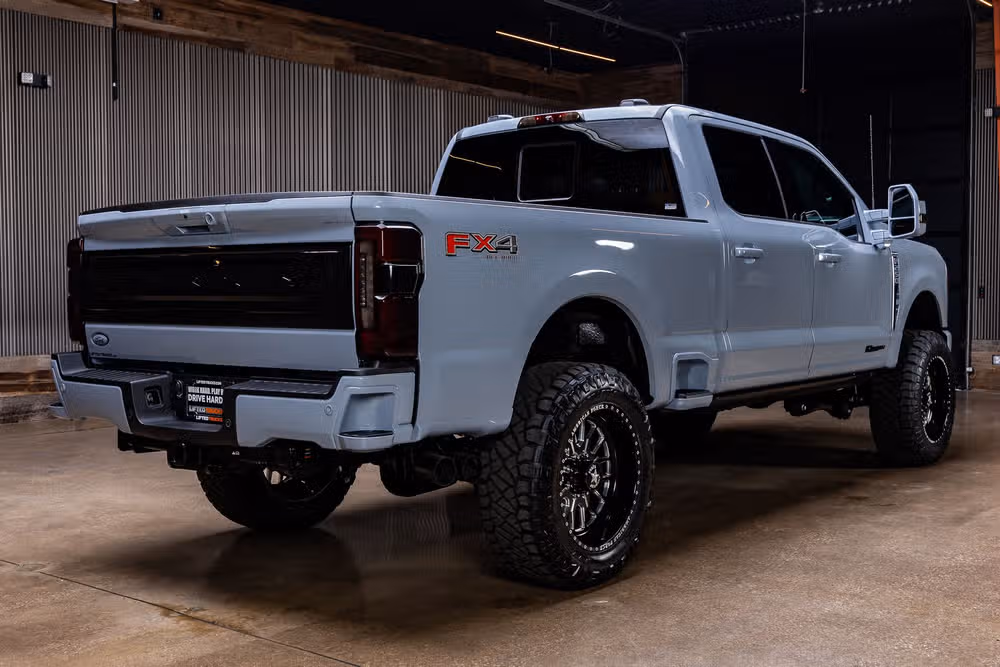 2026 Ford F-250 Super Duty Platinum Crew Cab Image 10
