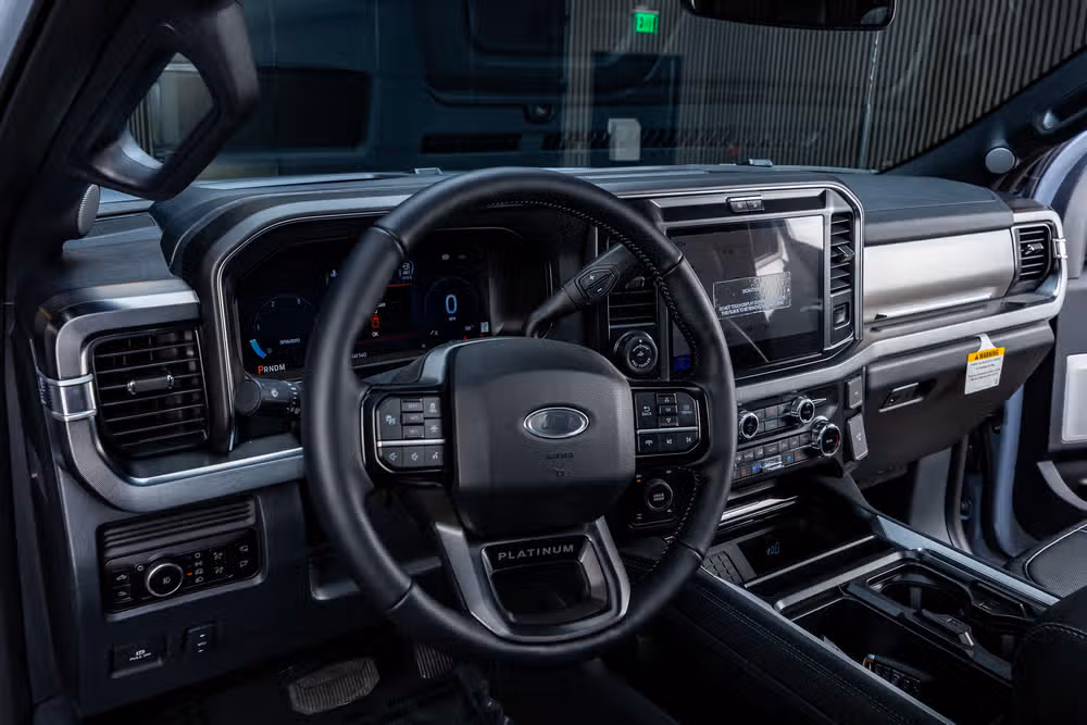 2026 Ford F-250 Super Duty Platinum Crew Cab Image 17