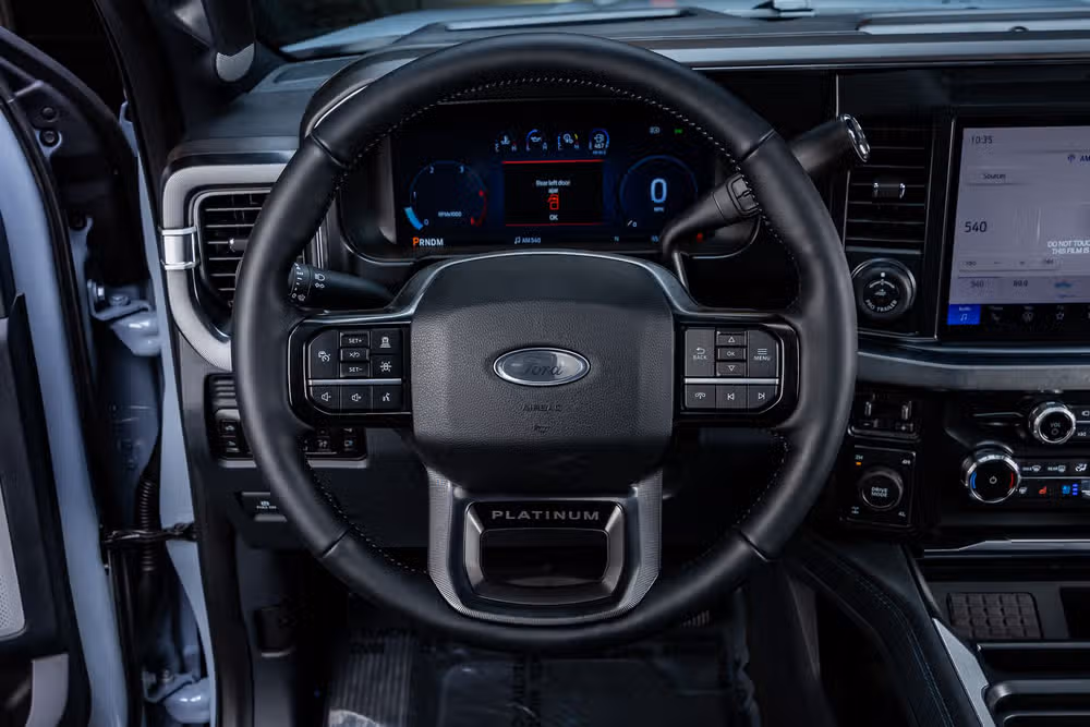2026 Ford F-250 Super Duty Platinum Crew Cab Image 19