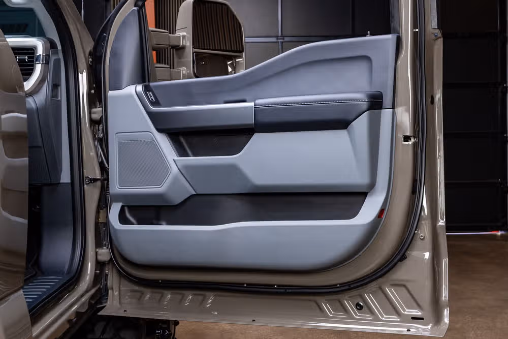 2026 Ford F-350 Super Duty XLT Regular Cab Image 32