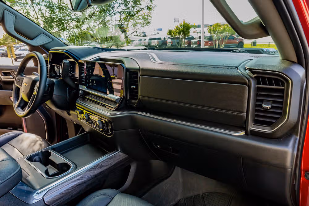 2024 Chevrolet Silverado 2500HD LTZ Crew Cab Image 18