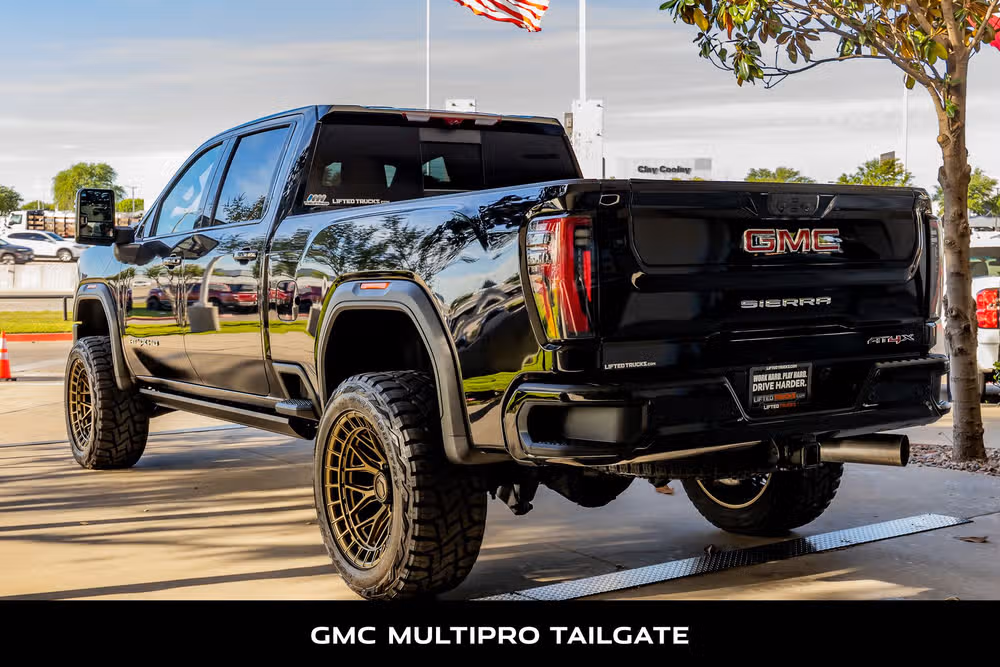 2025 GMC Sierra 2500HD AT4X Crew Cab Image 6
