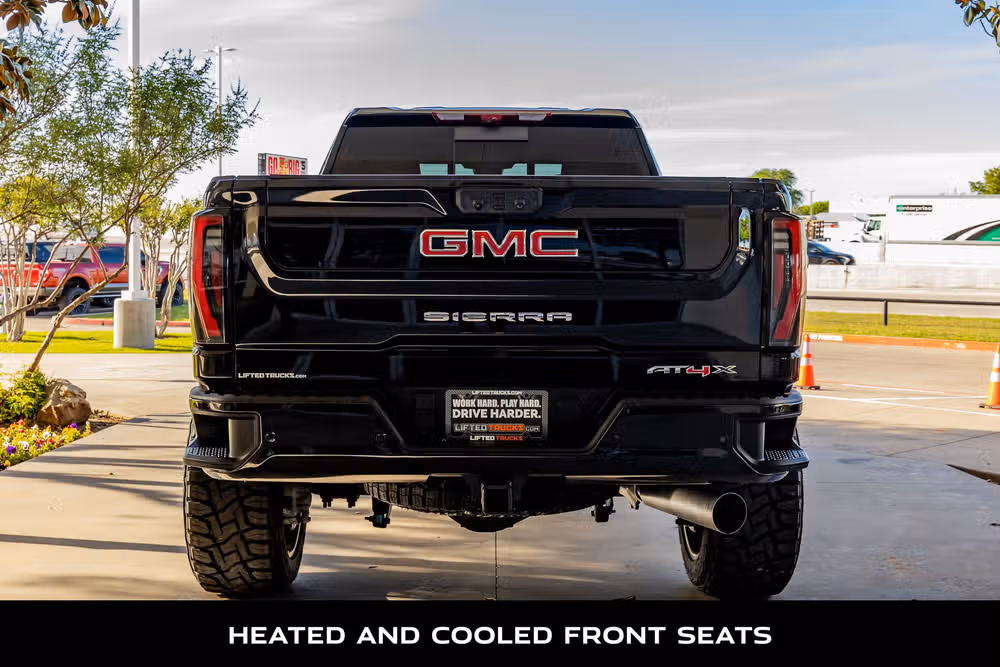 2025 GMC Sierra 2500HD AT4X Crew Cab Image 7