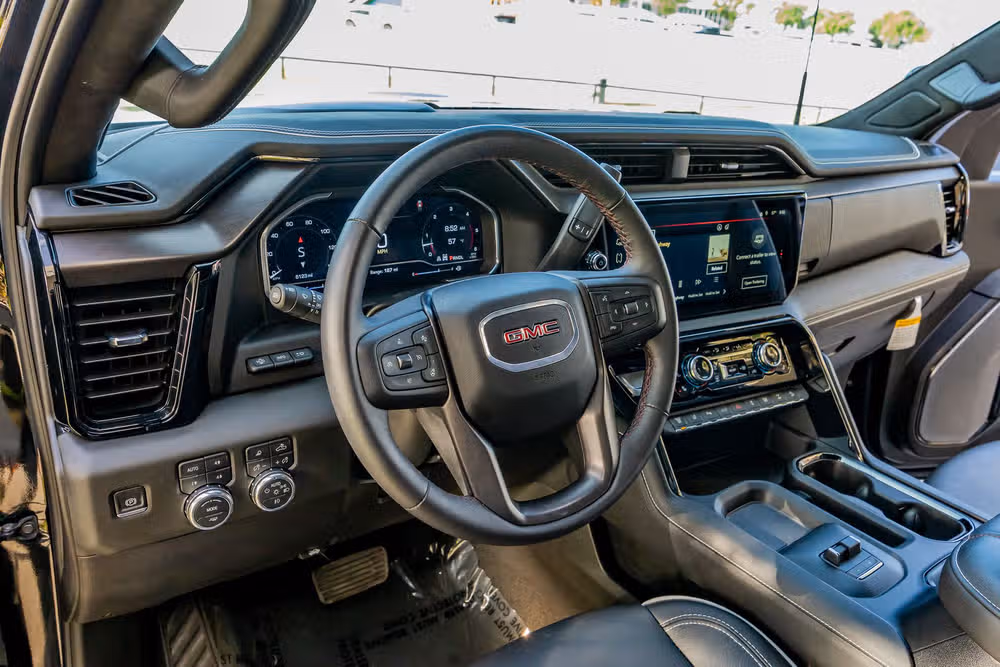 2025 GMC Sierra 2500HD AT4X Crew Cab Image 16