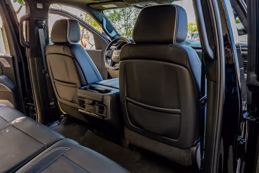2025 GMC Sierra 2500HD AT4X Crew Cab Image 31