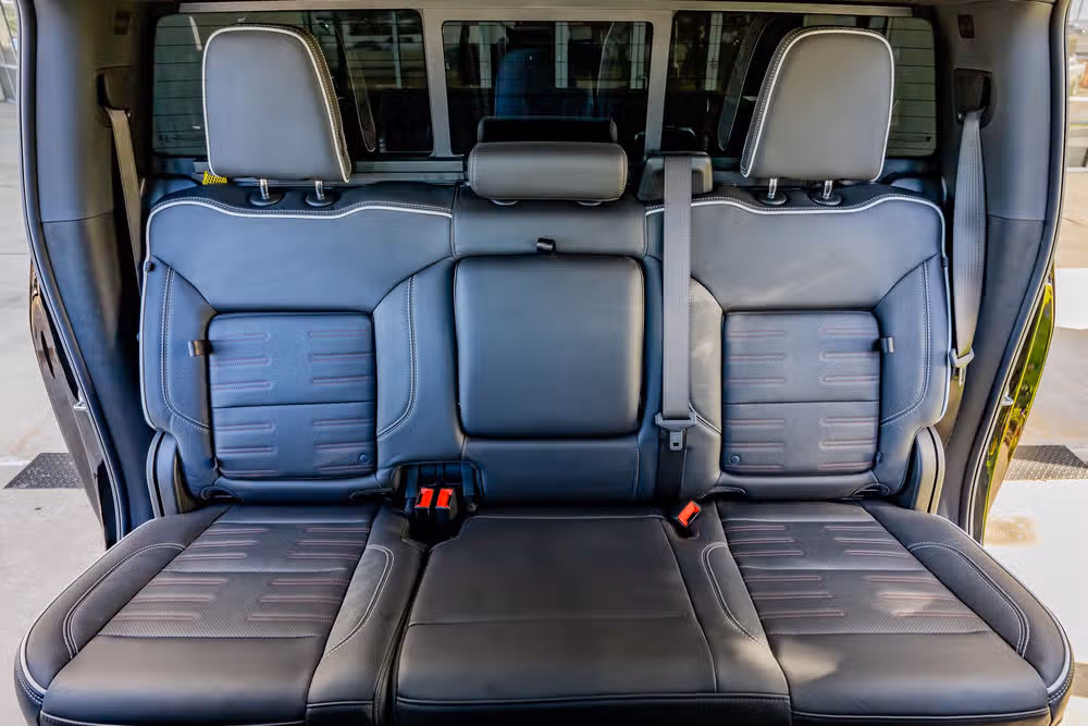 2025 GMC Sierra 2500HD AT4X Crew Cab Image 34