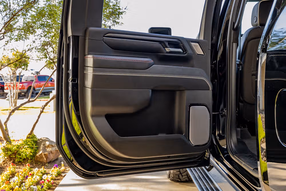 2025 GMC Sierra 2500HD AT4X Crew Cab Image 37