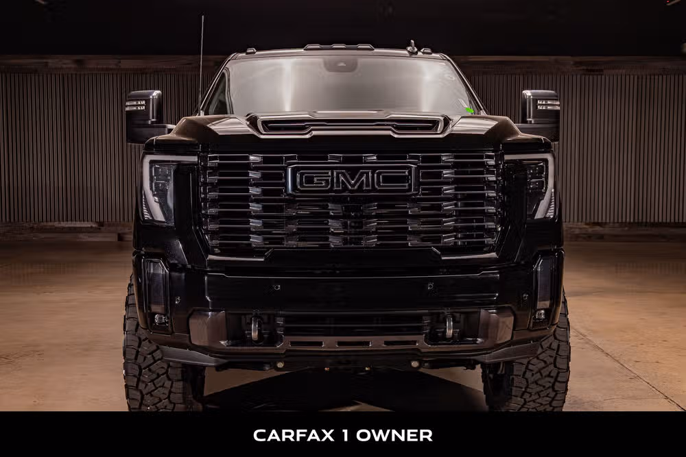 2025 GMC Sierra 3500HD Denali Ultimate Crew Cab Image 5