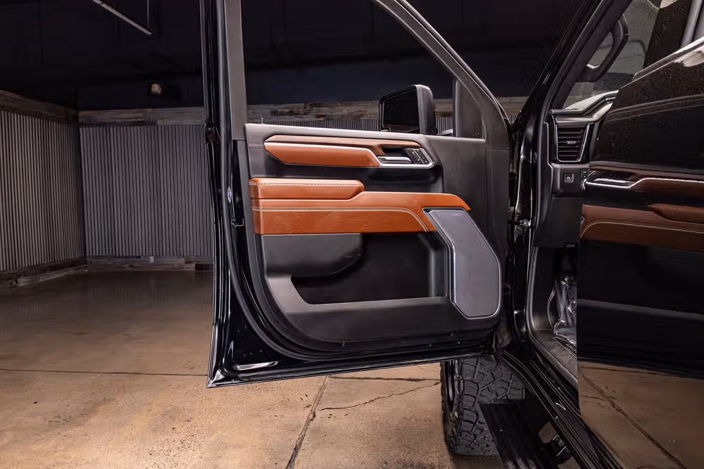 2025 GMC Sierra 3500HD Denali Ultimate Crew Cab Image 29
