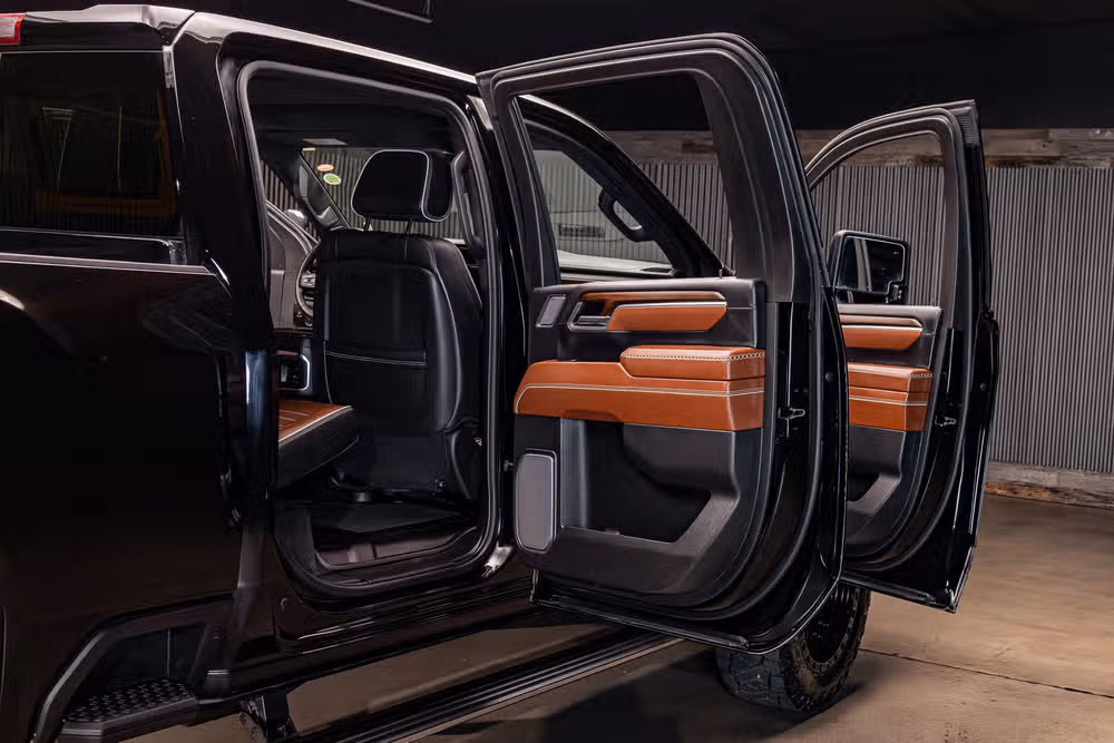 2025 GMC Sierra 3500HD Denali Ultimate Crew Cab Image 30