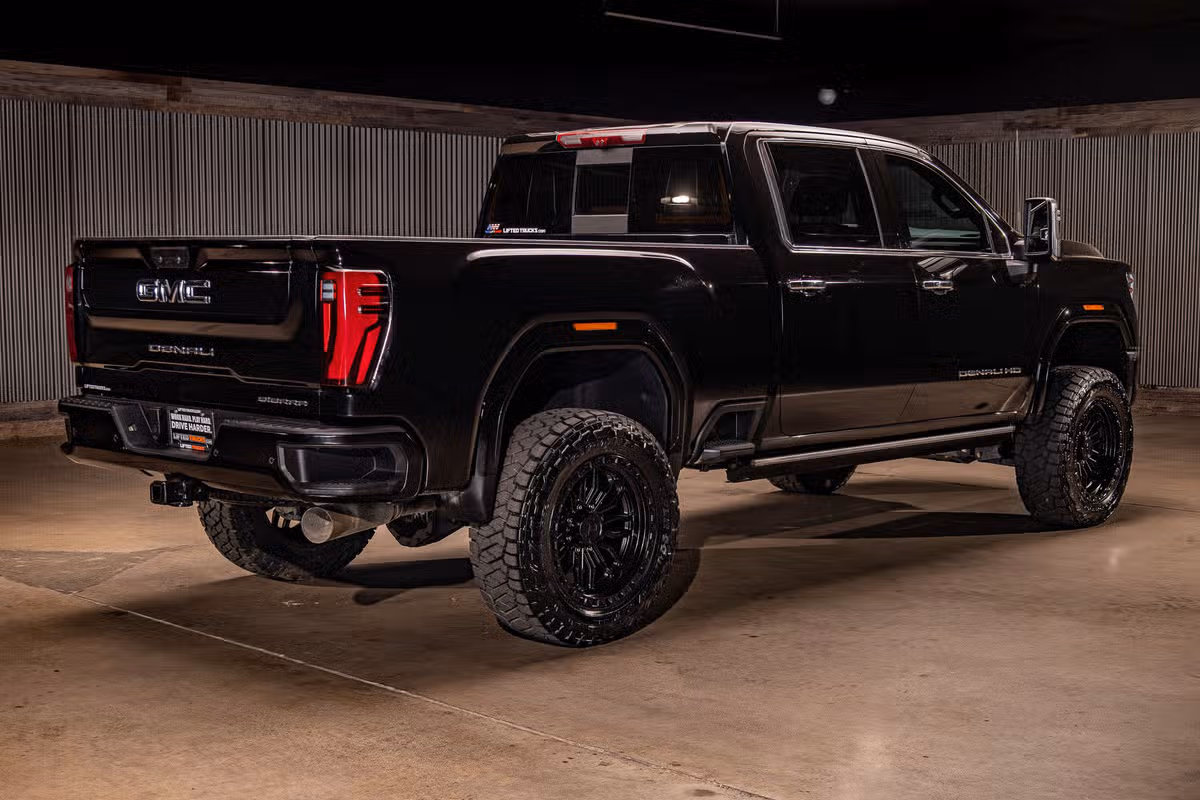 2025 GMC Sierra 3500HD Denali Ultimate Crew Cab