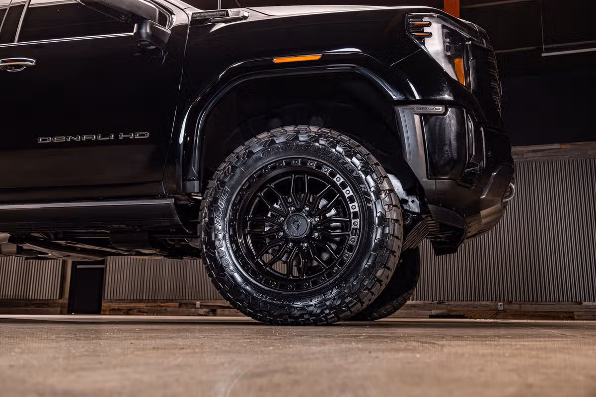 2025 GMC Sierra 3500HD Denali Ultimate Crew Cab