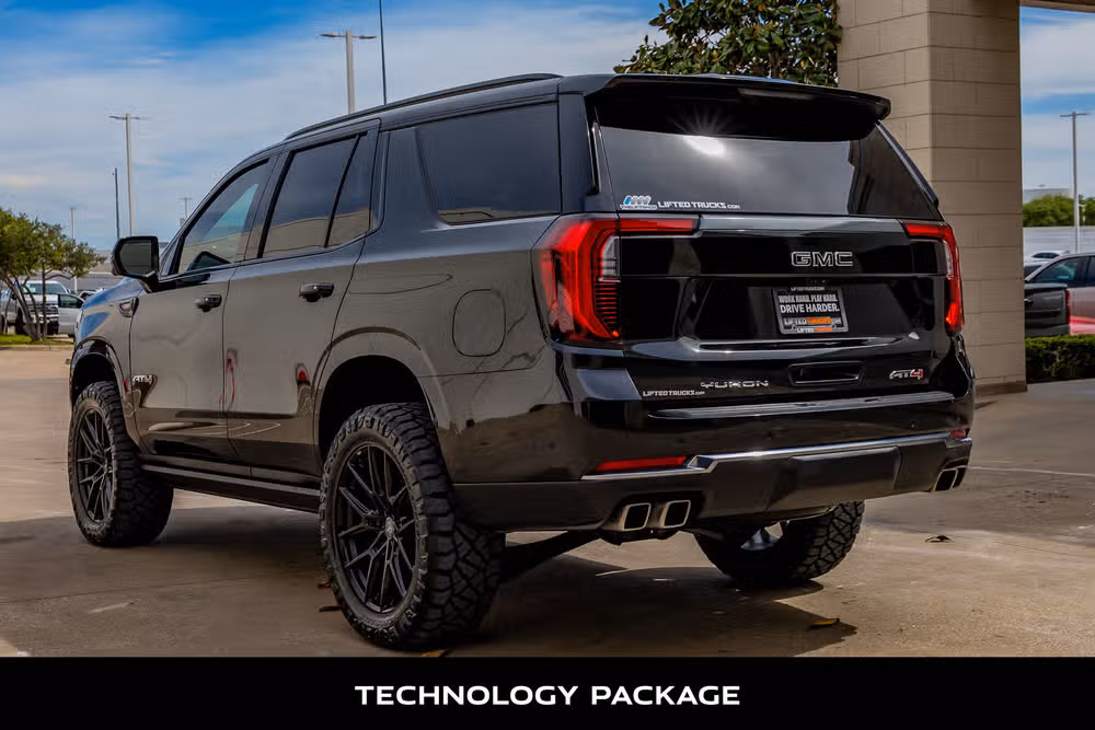 2025 GMC Yukon AT4 Image 7