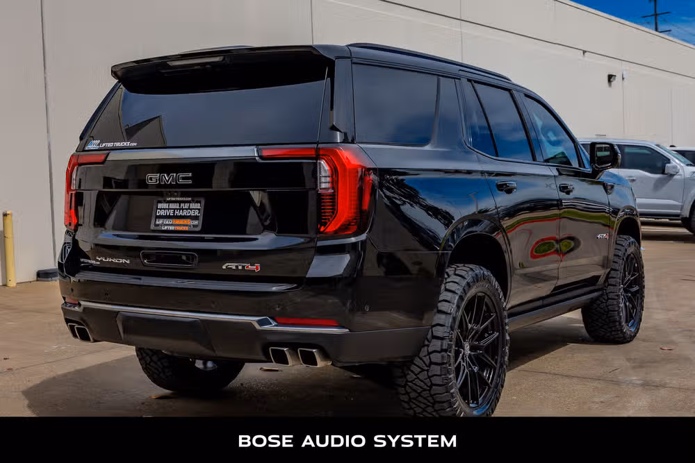2025 GMC Yukon AT4 Image 10