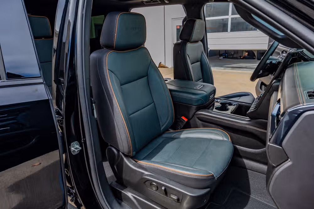 2025 GMC Yukon AT4 Image 31