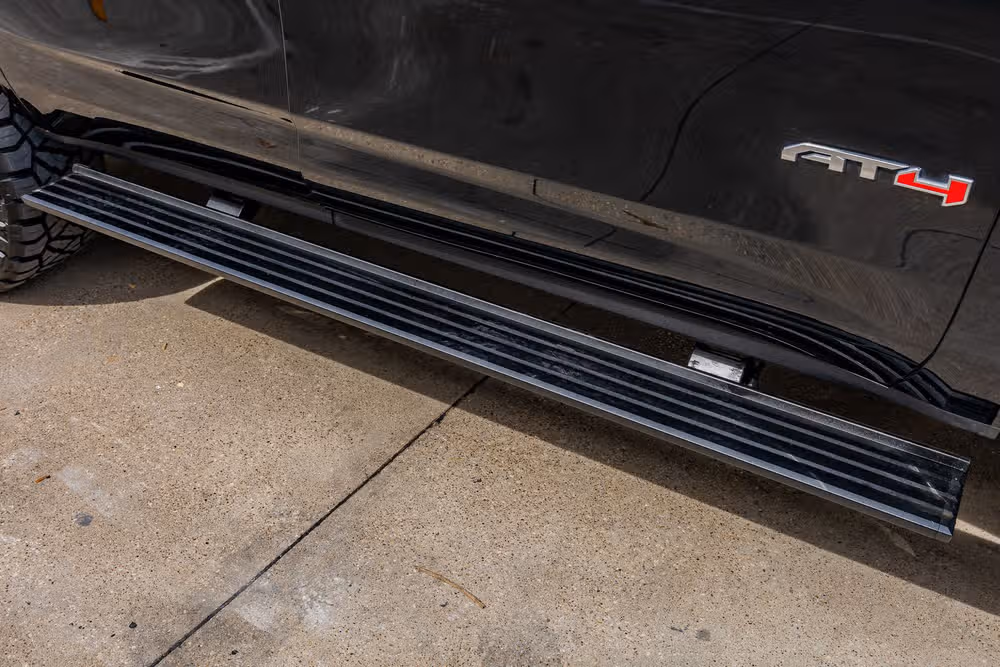 2025 GMC Yukon AT4 Image 13