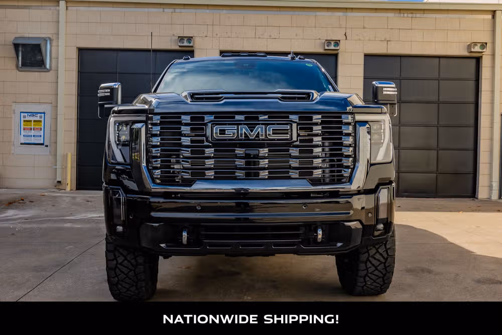 2024 GMC Sierra 3500HD Denali Ultimate Crew Cab Image 4